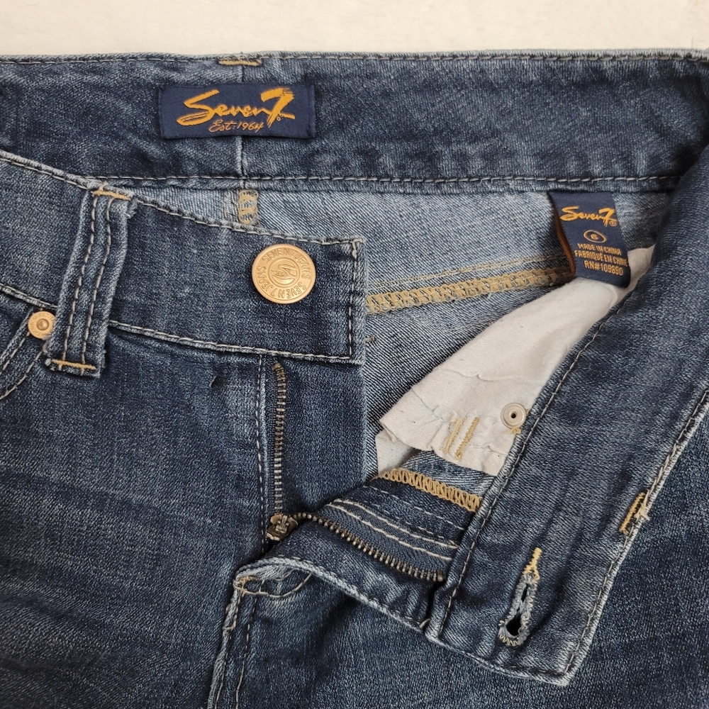 Seven 7 Capris - Picture 6 of 10